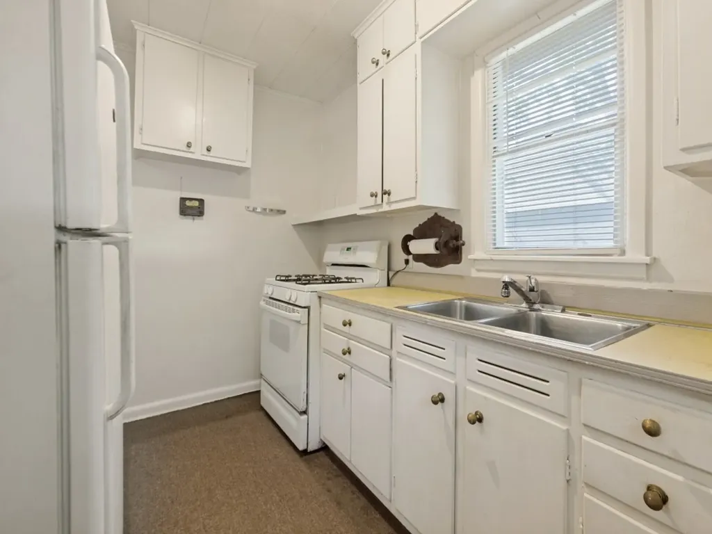 10622 Fern Drive Dallas TX 75228