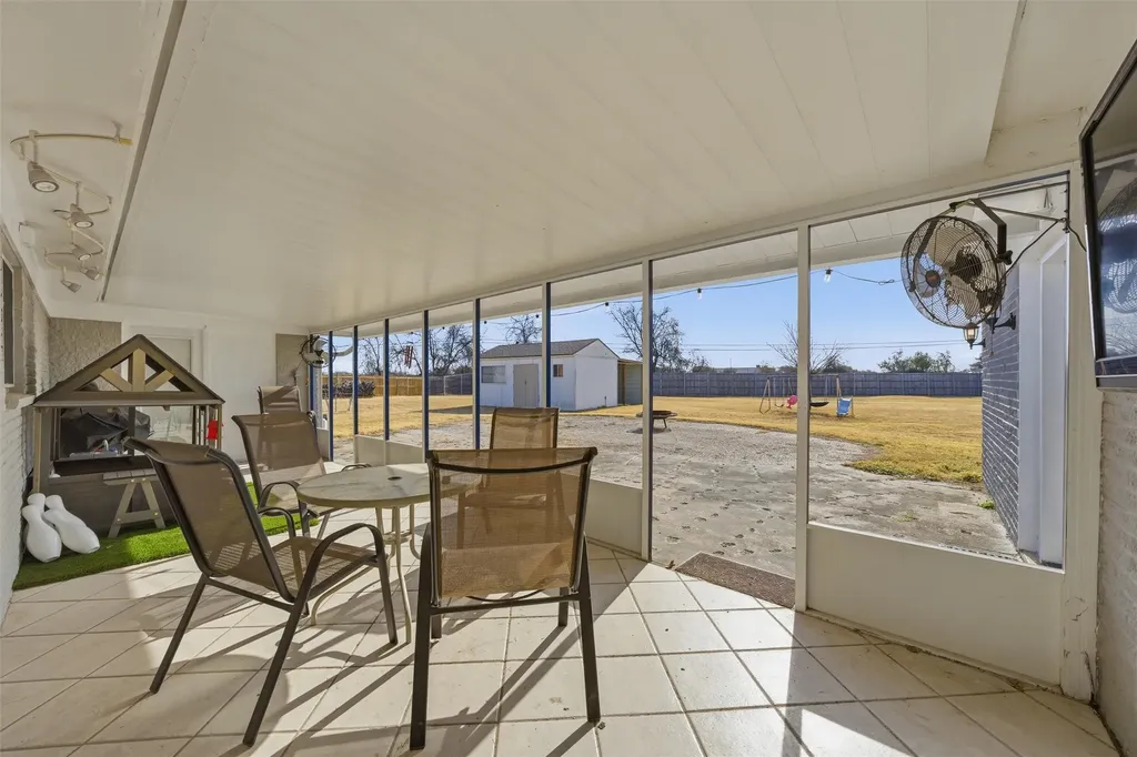4301 Gram Lane Bellmead TX 76705