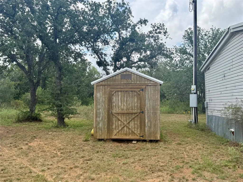405 County Road 102 Santa Anna TX 76878