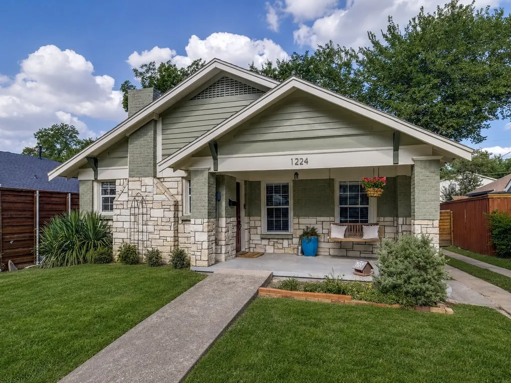 1224 Hollywood Avenue Dallas TX 75208