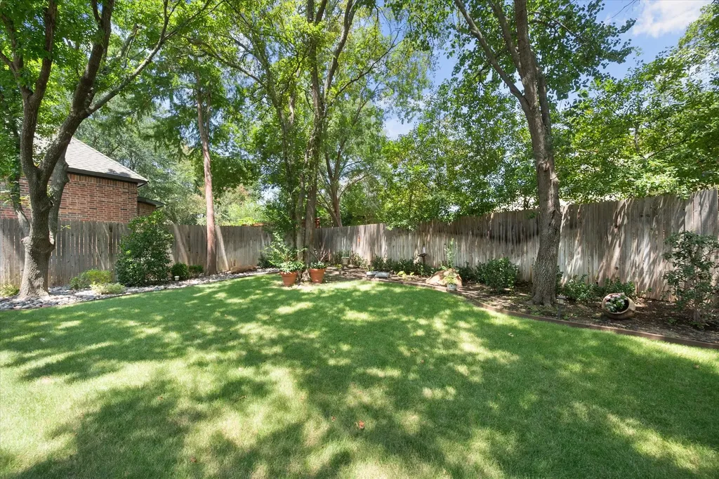 2111 Castle View Road Mansfield TX 76063