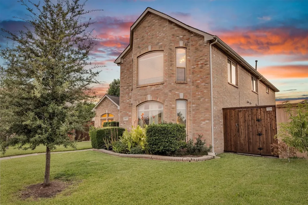 3837 Erath Drive Carrollton TX 75010