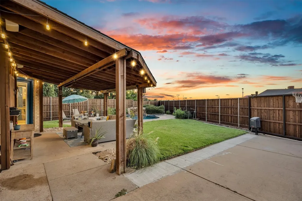 3837 Erath Drive Carrollton TX 75010
