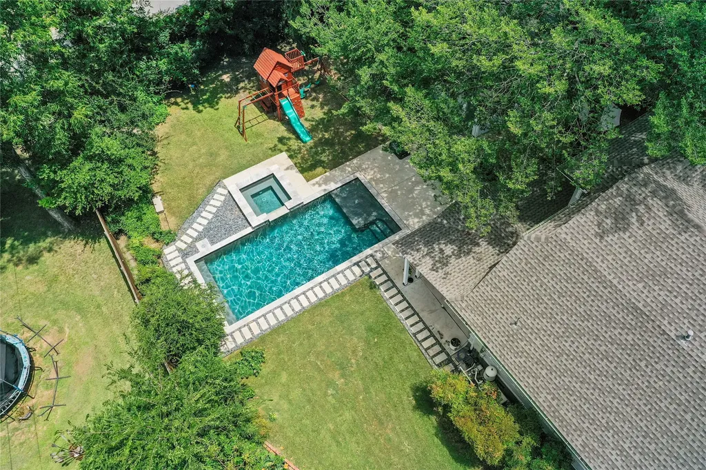 1319 S Crockett Street Sherman TX 75090