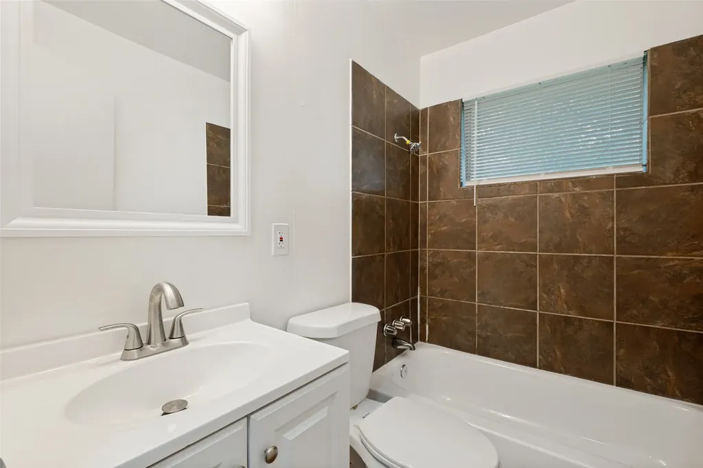 1100 Powell Circle Mesquite TX 75149