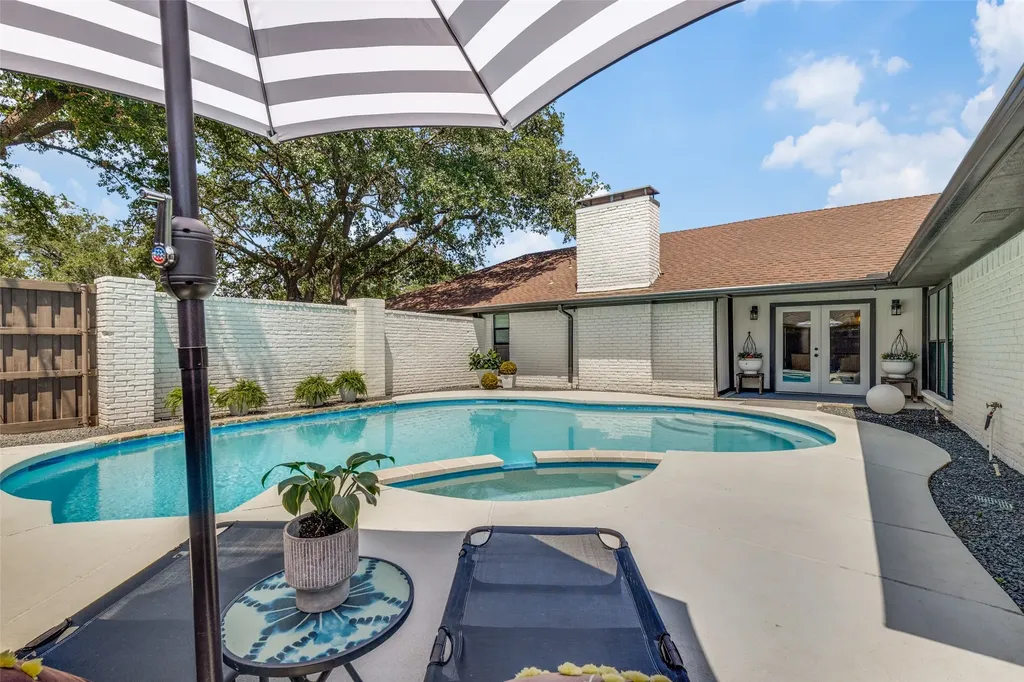 6626 Harvest Glen Drive Dallas TX 75248