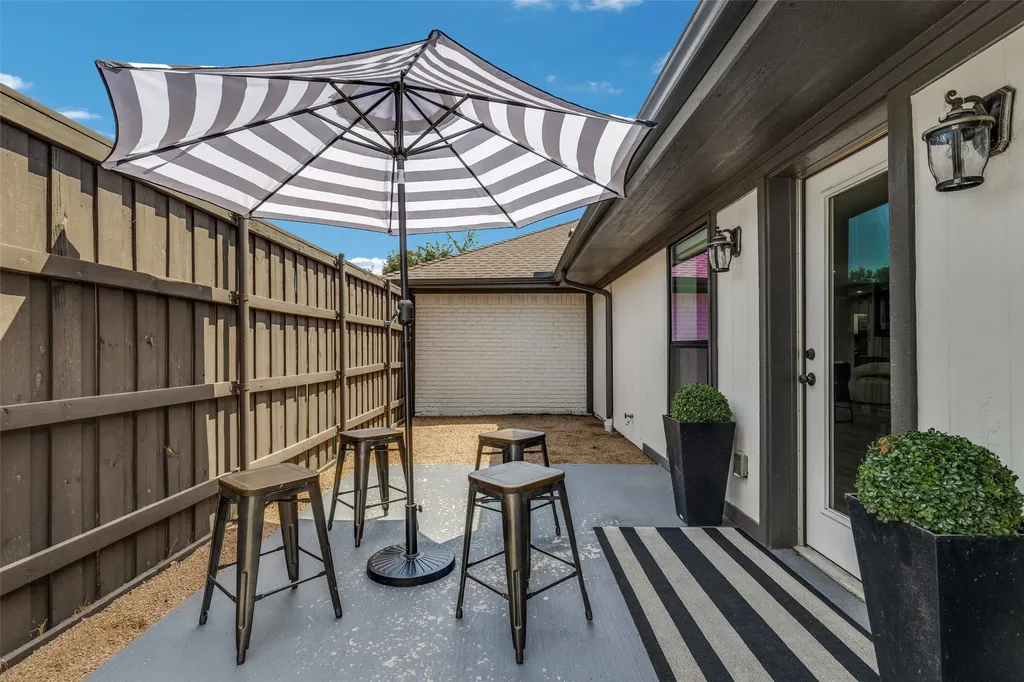 6626 Harvest Glen Drive Dallas TX 75248