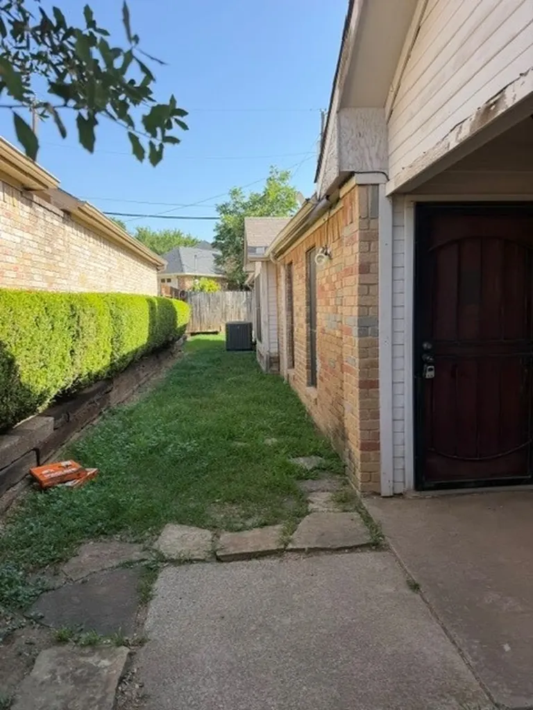 2525 W Oakdale Road Irving TX 75060