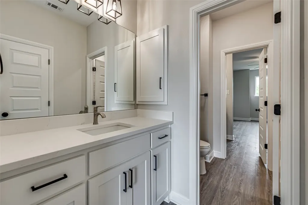 8243 Heritage Glen Drive Red Oak TX 75154
