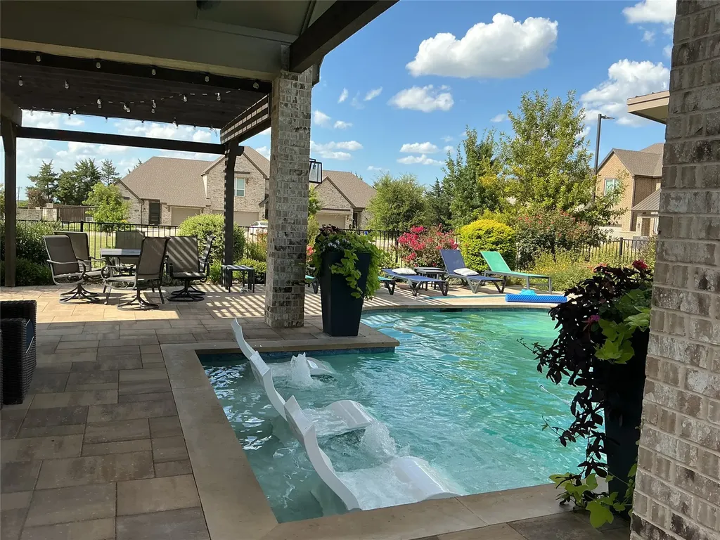 8243 Heritage Glen Drive Red Oak TX 75154