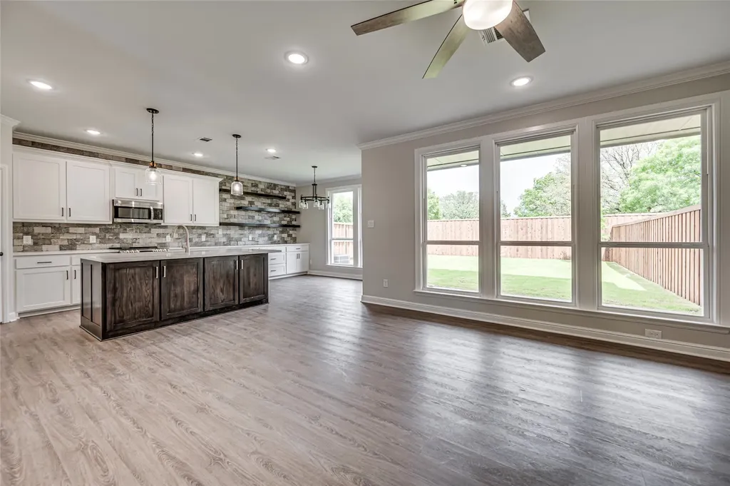 8243 Heritage Glen Drive Red Oak TX 75154
