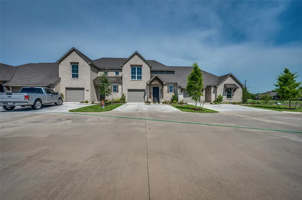 8243 Heritage Glen Drive Red Oak TX 75154