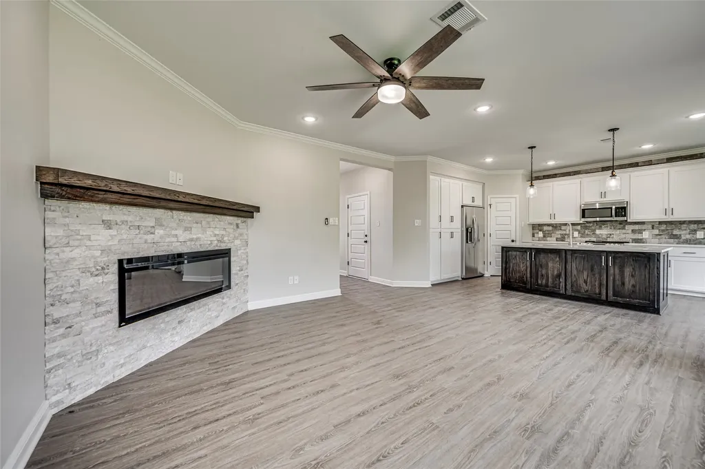 8243 Heritage Glen Drive Red Oak TX 75154