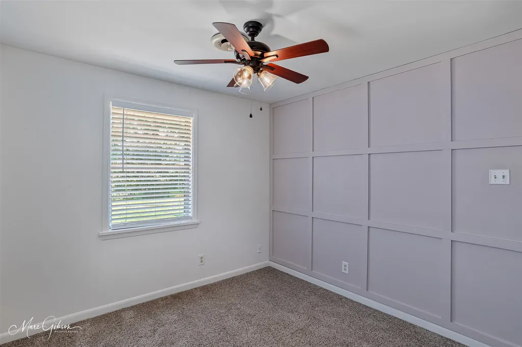 2037 Shadywood Lane Shreveport LA 71105