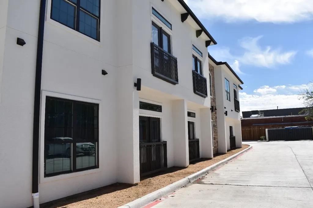 1514 E 15th Street Plano TX 75074