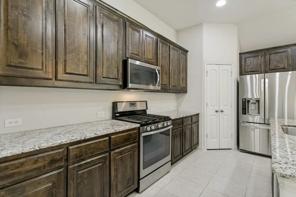 531 Catherine Lane Argyle TX 76226
