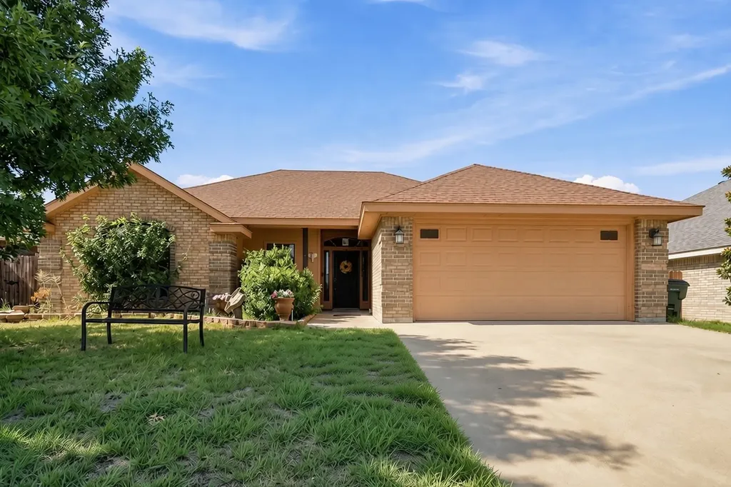 842 Running Water Trail Abilene TX 79602