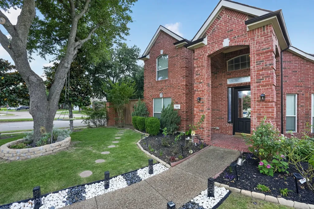10201 Perkins Drive Irving TX 75063