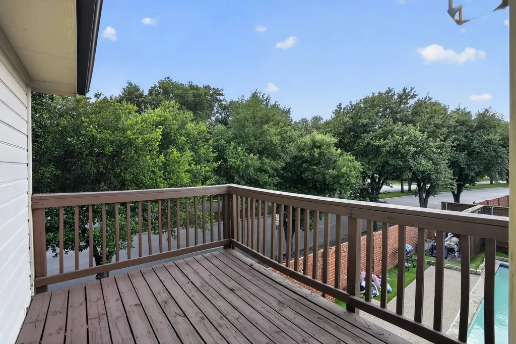 10201 Perkins Drive Irving TX 75063