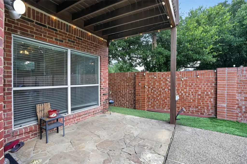 10201 Perkins Drive Irving TX 75063