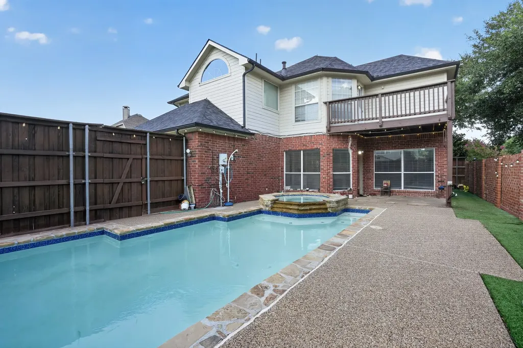 10201 Perkins Drive Irving TX 75063