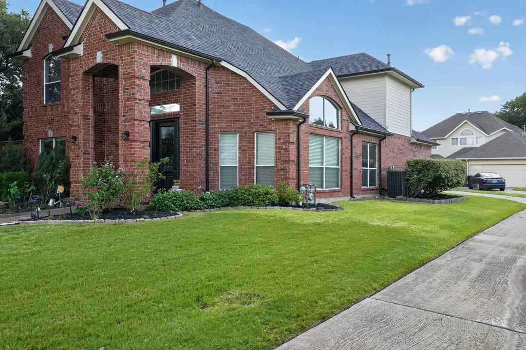 10201 Perkins Drive Irving TX 75063