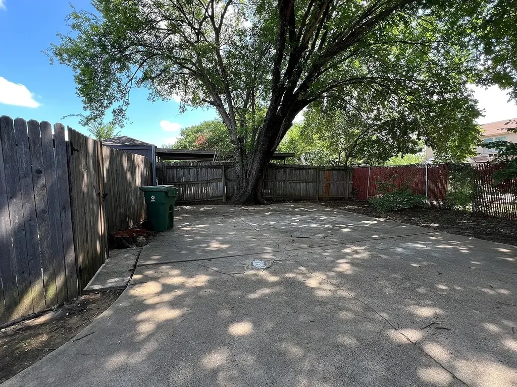 2408 Indigo Lane Arlington TX 76015