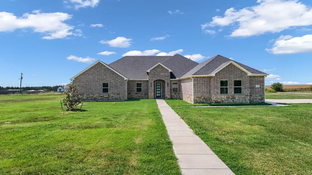 350 Farrar Road Waxahachie TX 75165