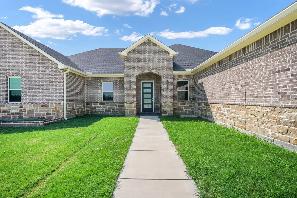 350 Farrar Road Waxahachie TX 75165