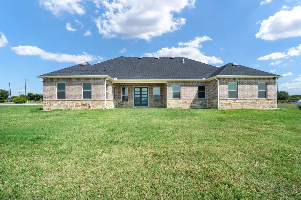 350 Farrar Road Waxahachie TX 75165