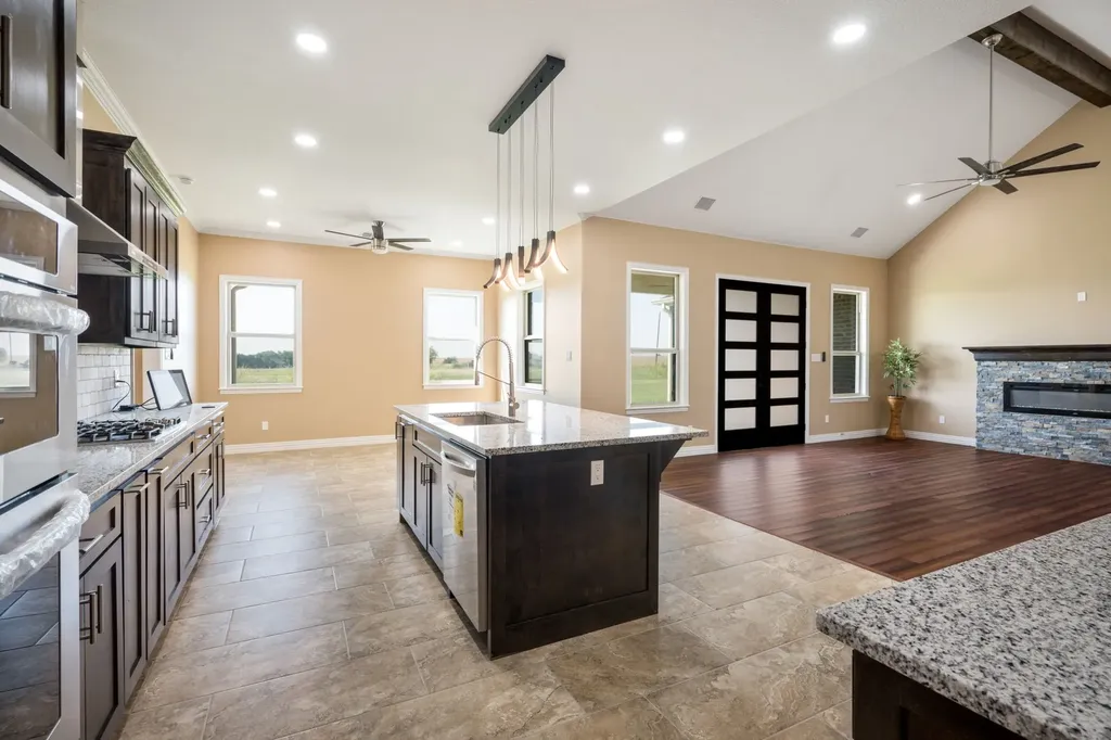 350 Farrar Road Waxahachie TX 75165