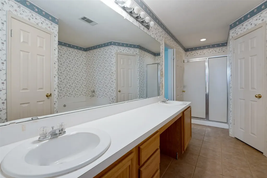 6716 Gold Dust Trail Dallas TX 75252