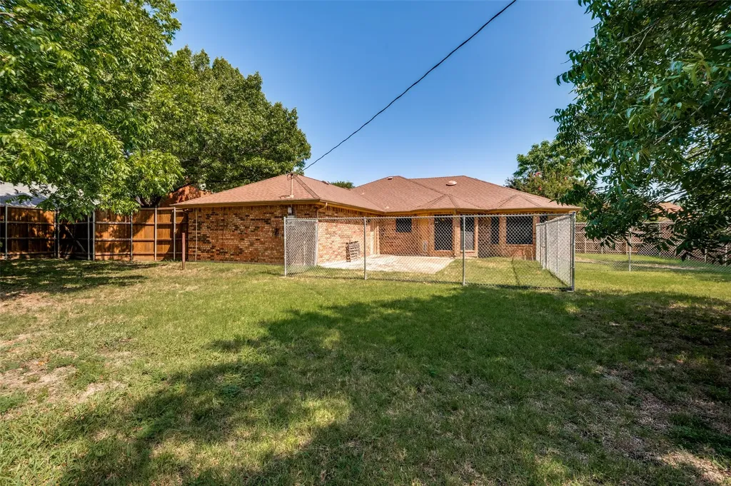 6716 Gold Dust Trail Dallas TX 75252