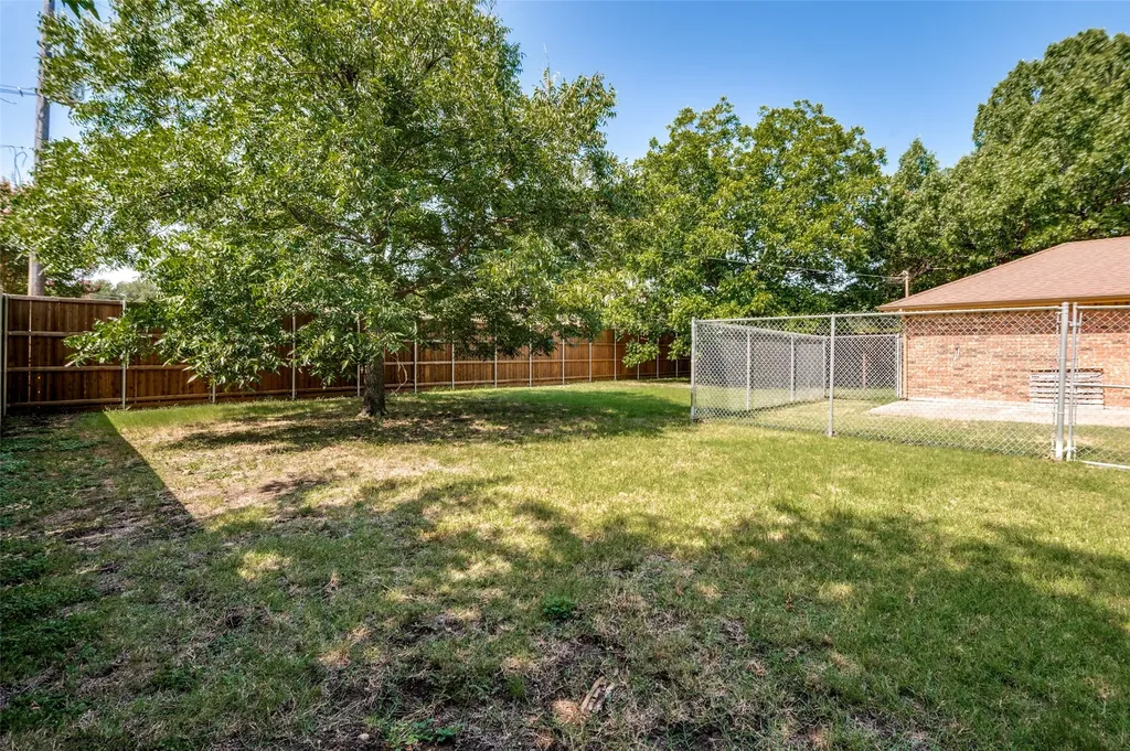 6716 Gold Dust Trail Dallas TX 75252