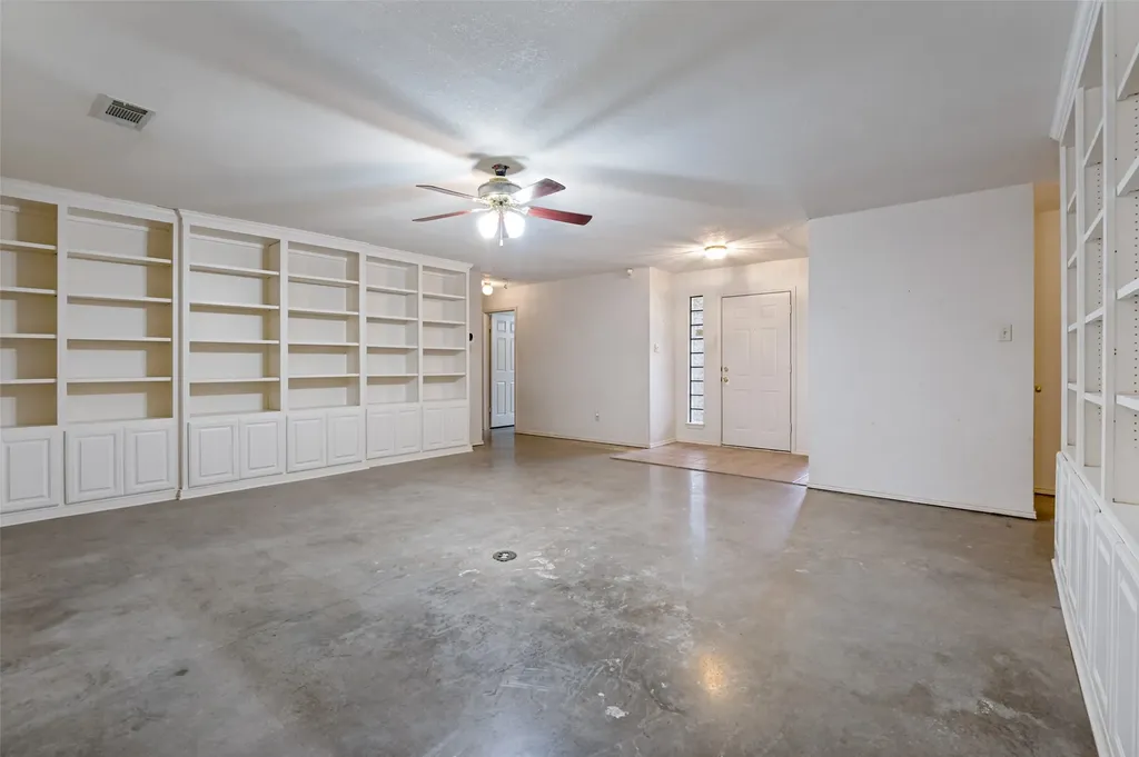 6716 Gold Dust Trail Dallas TX 75252