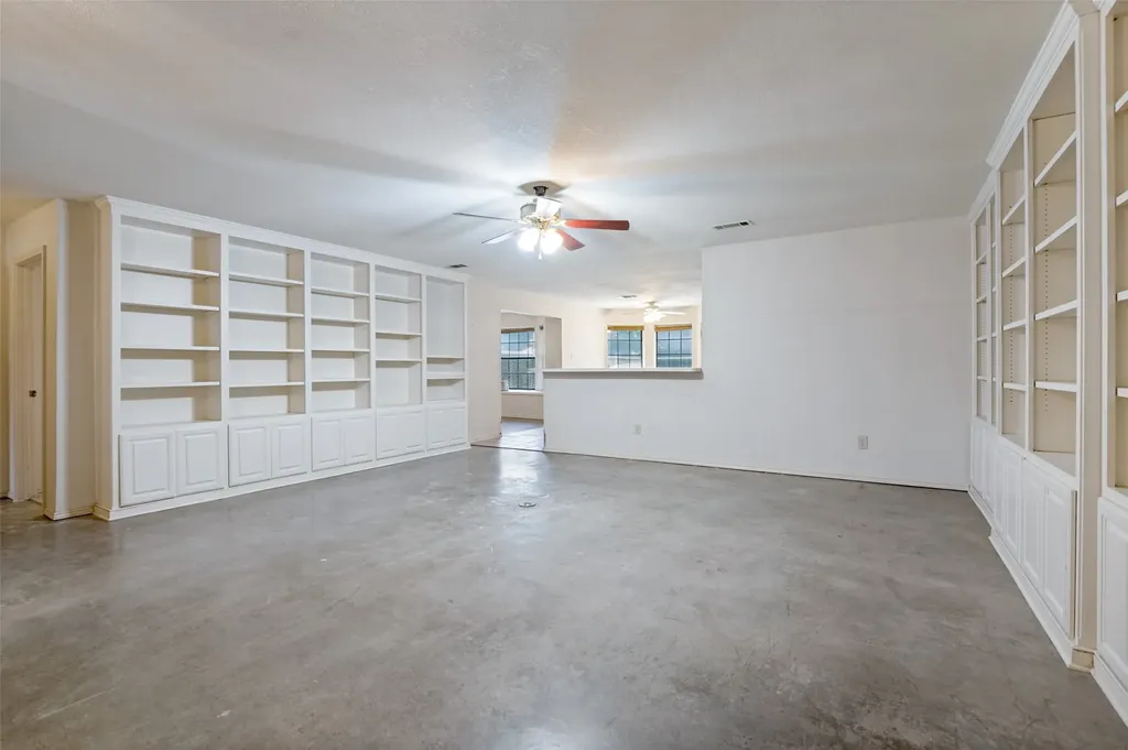 6716 Gold Dust Trail Dallas TX 75252
