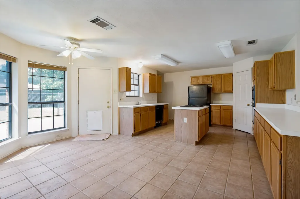 6716 Gold Dust Trail Dallas TX 75252