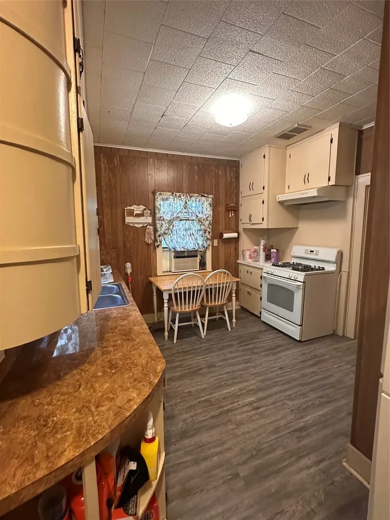 136 N Kollman Road Mexia TX 76667