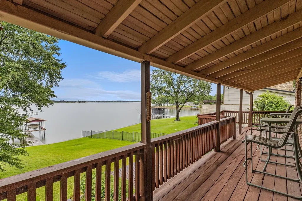 Star Harbor TX, 17 Shoreline Drive