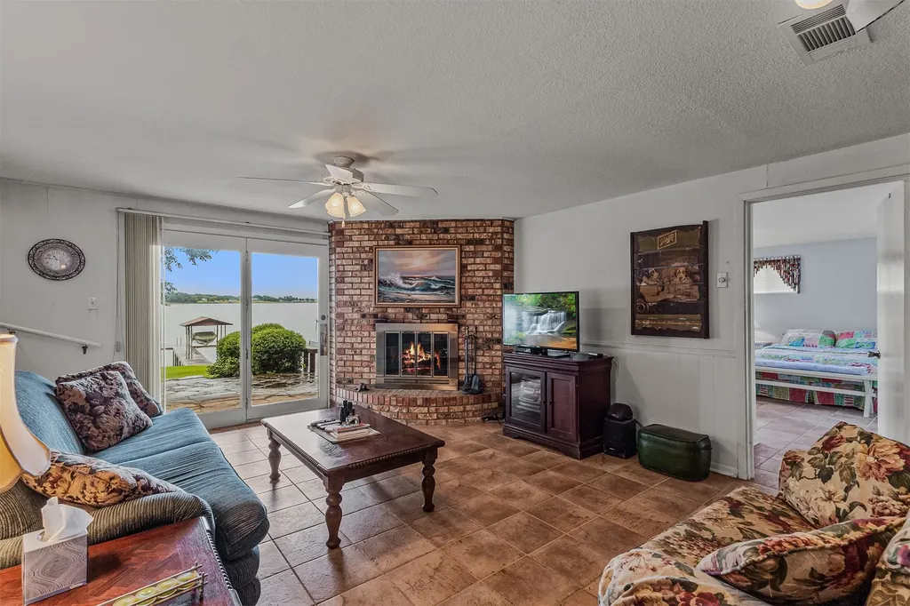17 Shoreline Drive Star Harbor TX 75148