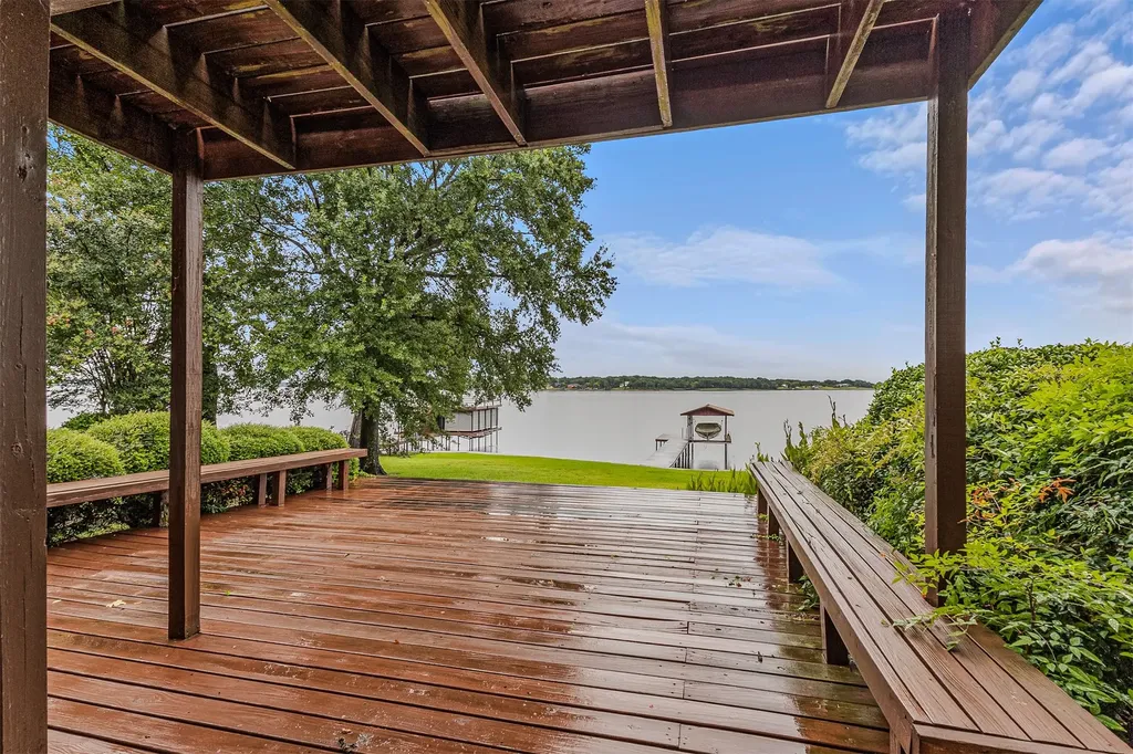 17 Shoreline Drive Star Harbor TX 75148
