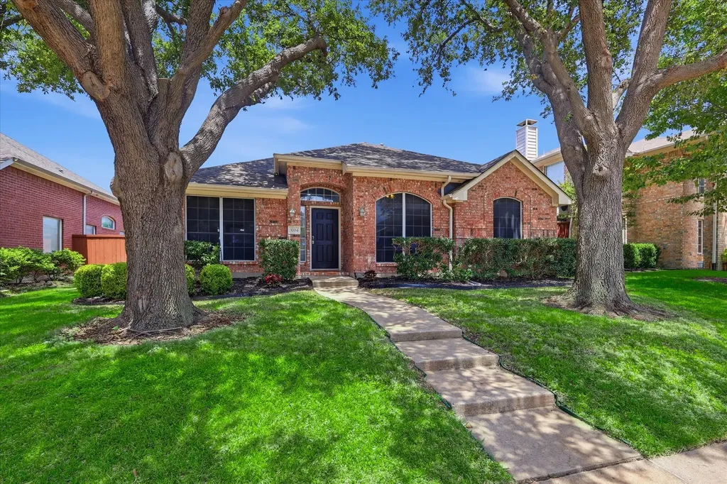 3704 Cottonwood Springs Drive The Colony TX 75056