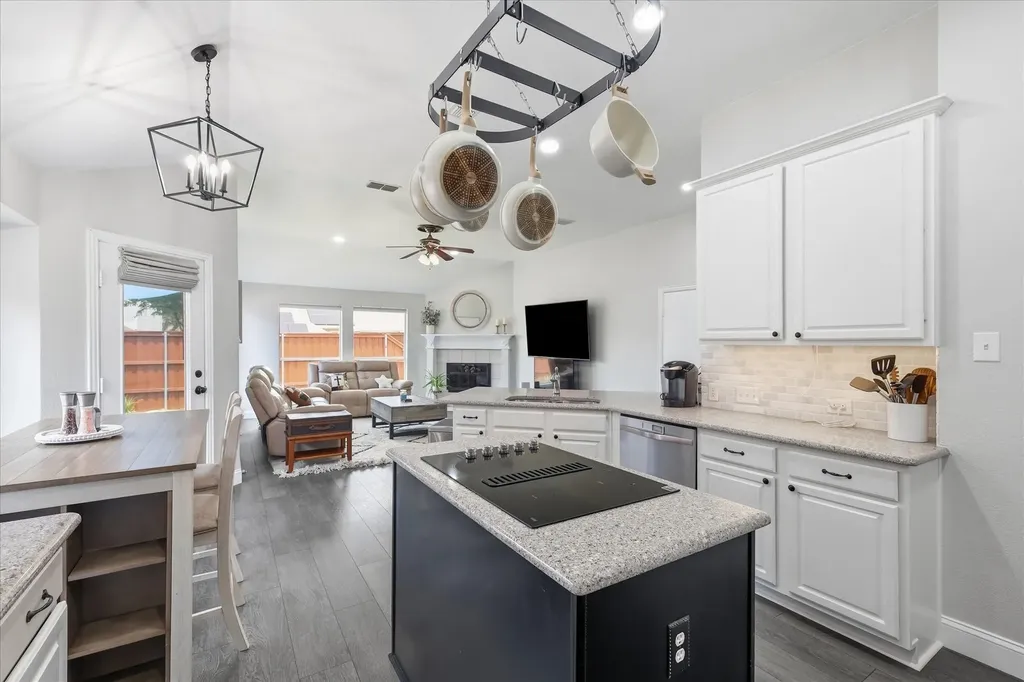 3704 Cottonwood Springs Drive The Colony TX 75056