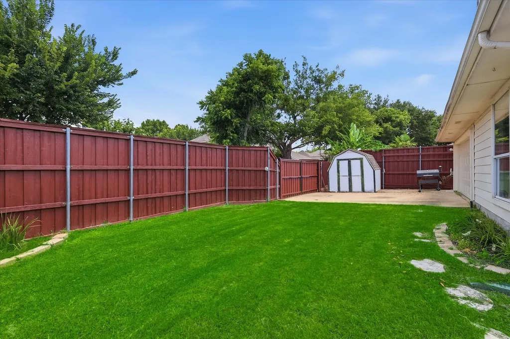3704 Cottonwood Springs Drive The Colony TX 75056