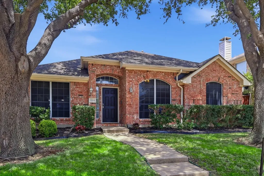 3704 Cottonwood Springs Drive The Colony TX 75056