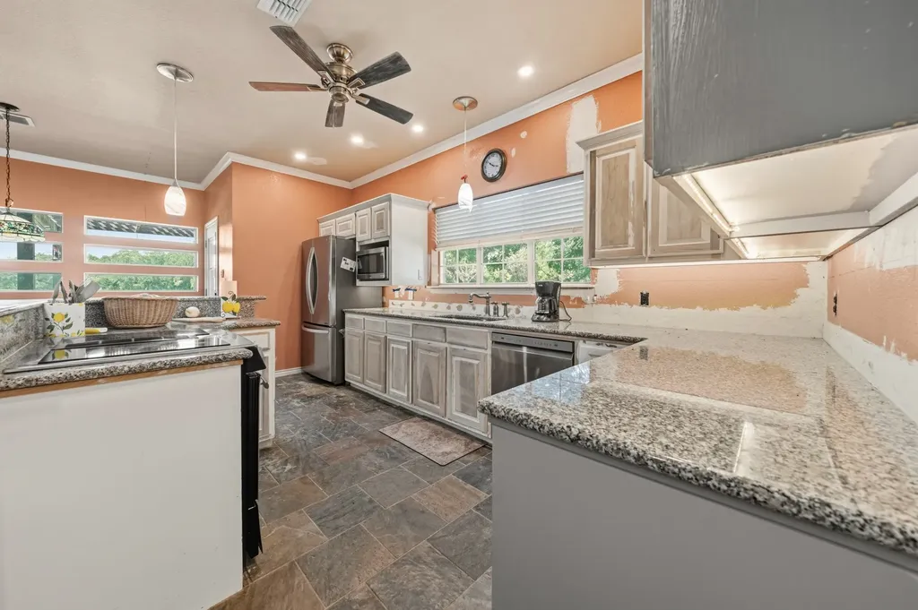 34057 Stonewood Loop Whitney TX 76692