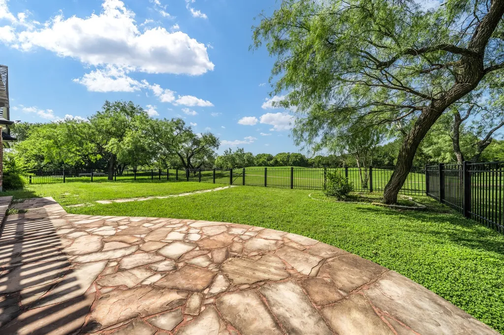34057 Stonewood Loop Whitney TX 76692