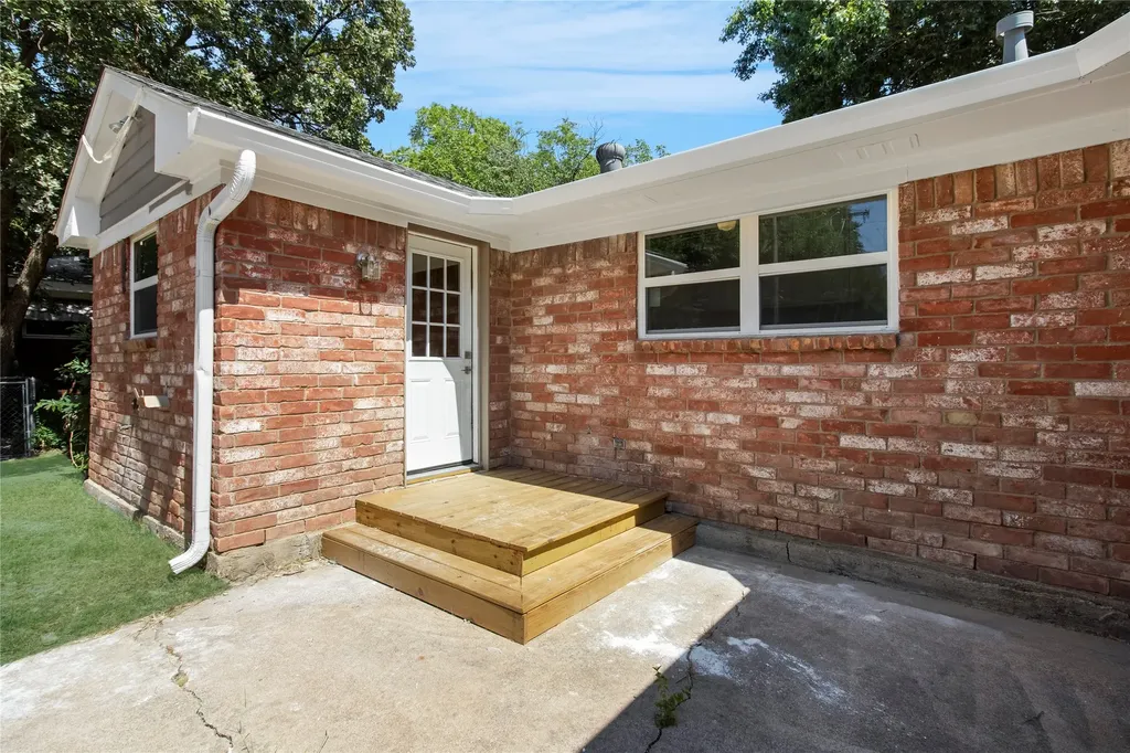 7358 Winnell Way North Richland Hills TX 76180