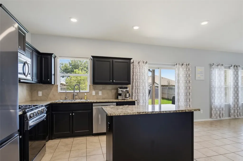 753 Rutherford Drive Crowley TX 76036