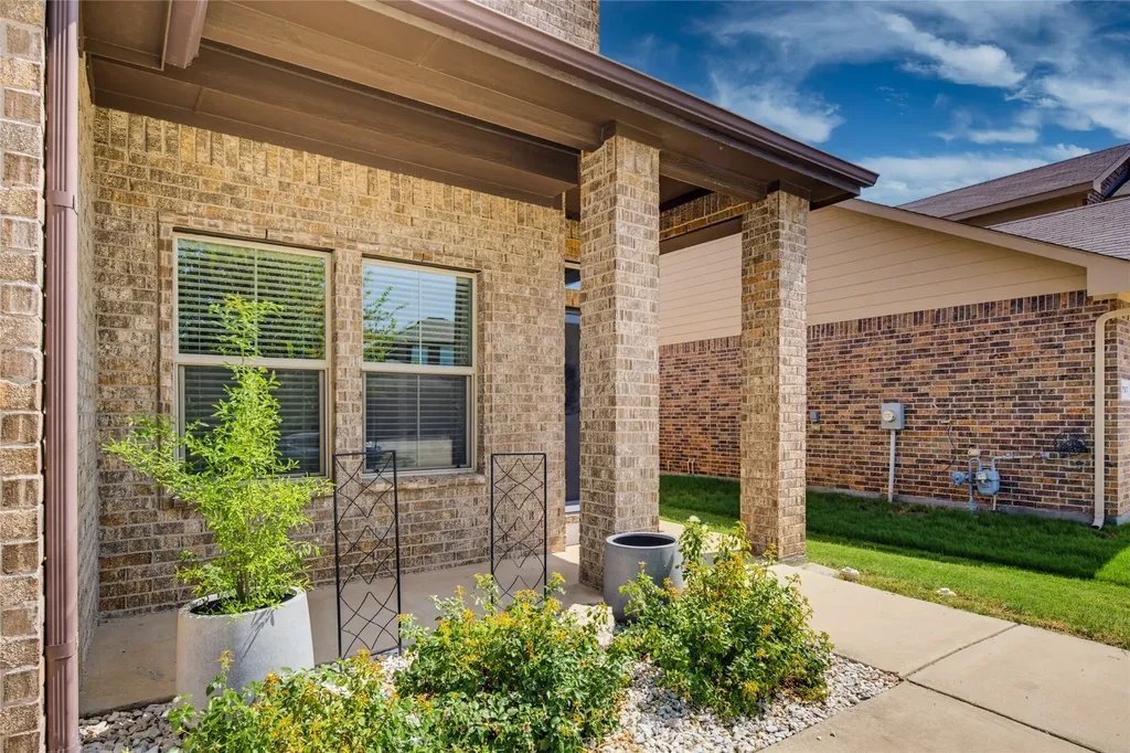 753 Rutherford Drive Crowley TX 76036